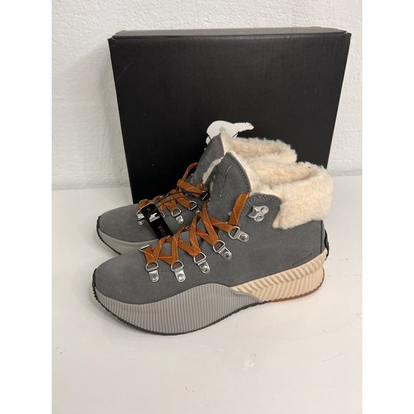 Sorel Shoes - Women's Sorel Out N About III Conquest Boot Size 8 Color Quarry, Fawn New In Box
